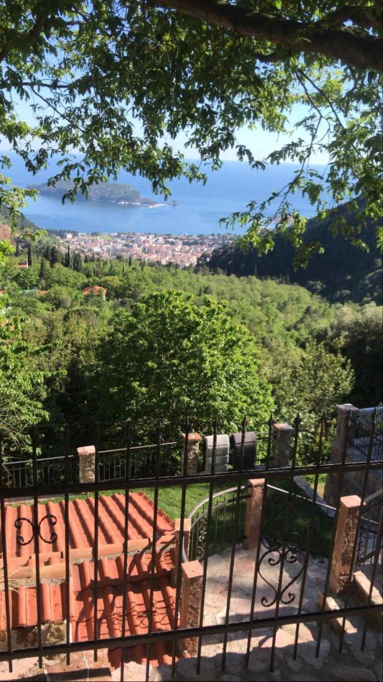 Holiday Home La Musica Будва Стая снимка